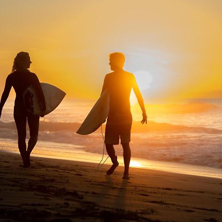 ラ・パレッド Wellenkind Surfschoolホステル エクステリア 写真