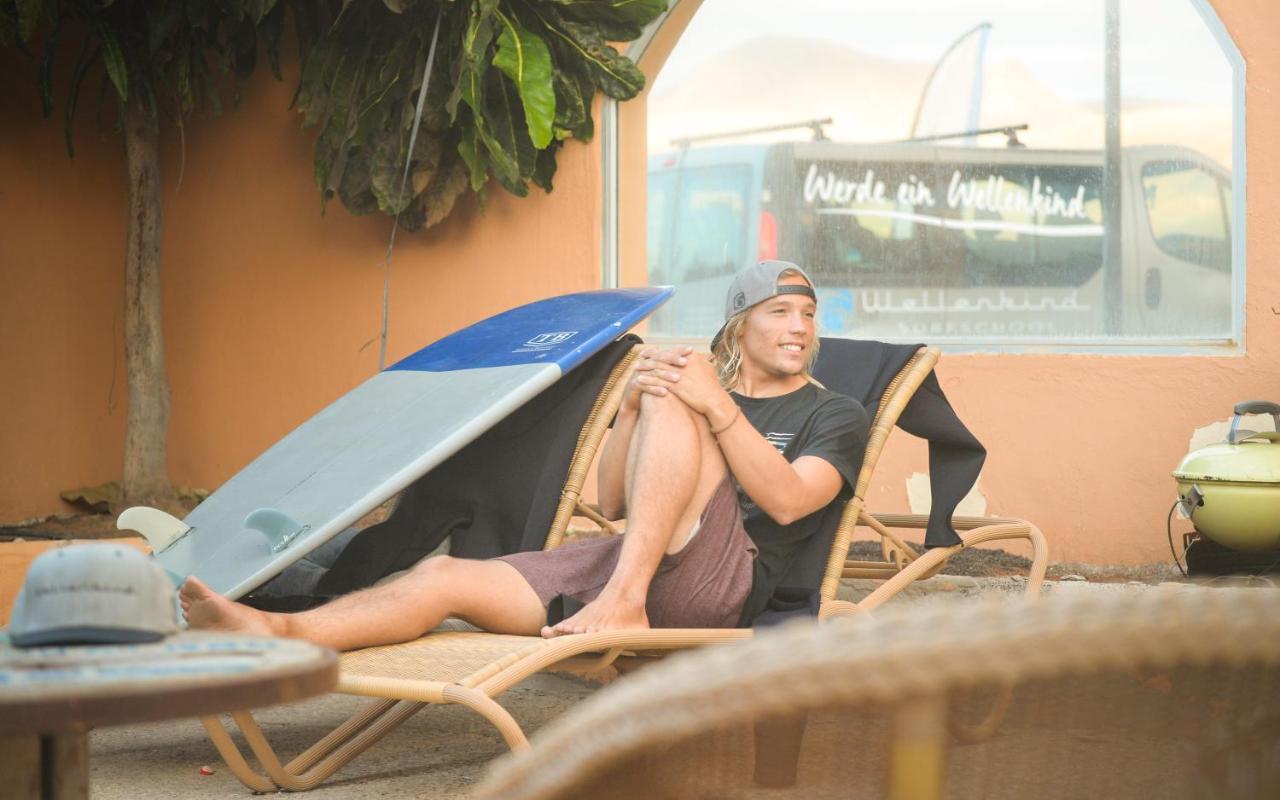 ラ・パレッド Wellenkind Surfschoolホステル エクステリア 写真
